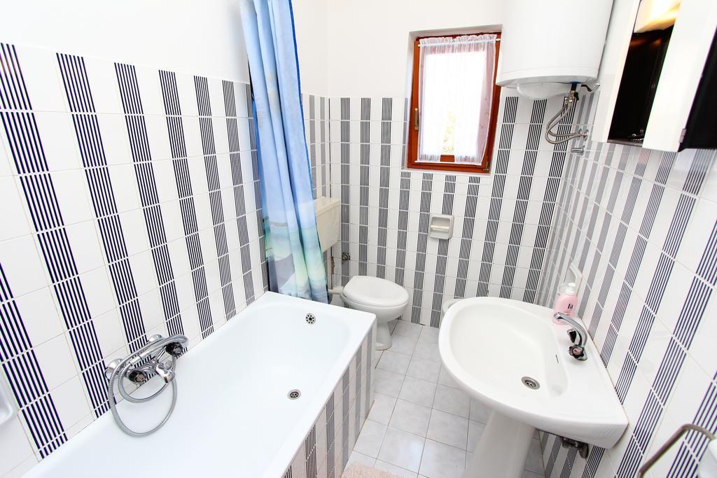 Apartments Antolovic 로비니 외부 사진