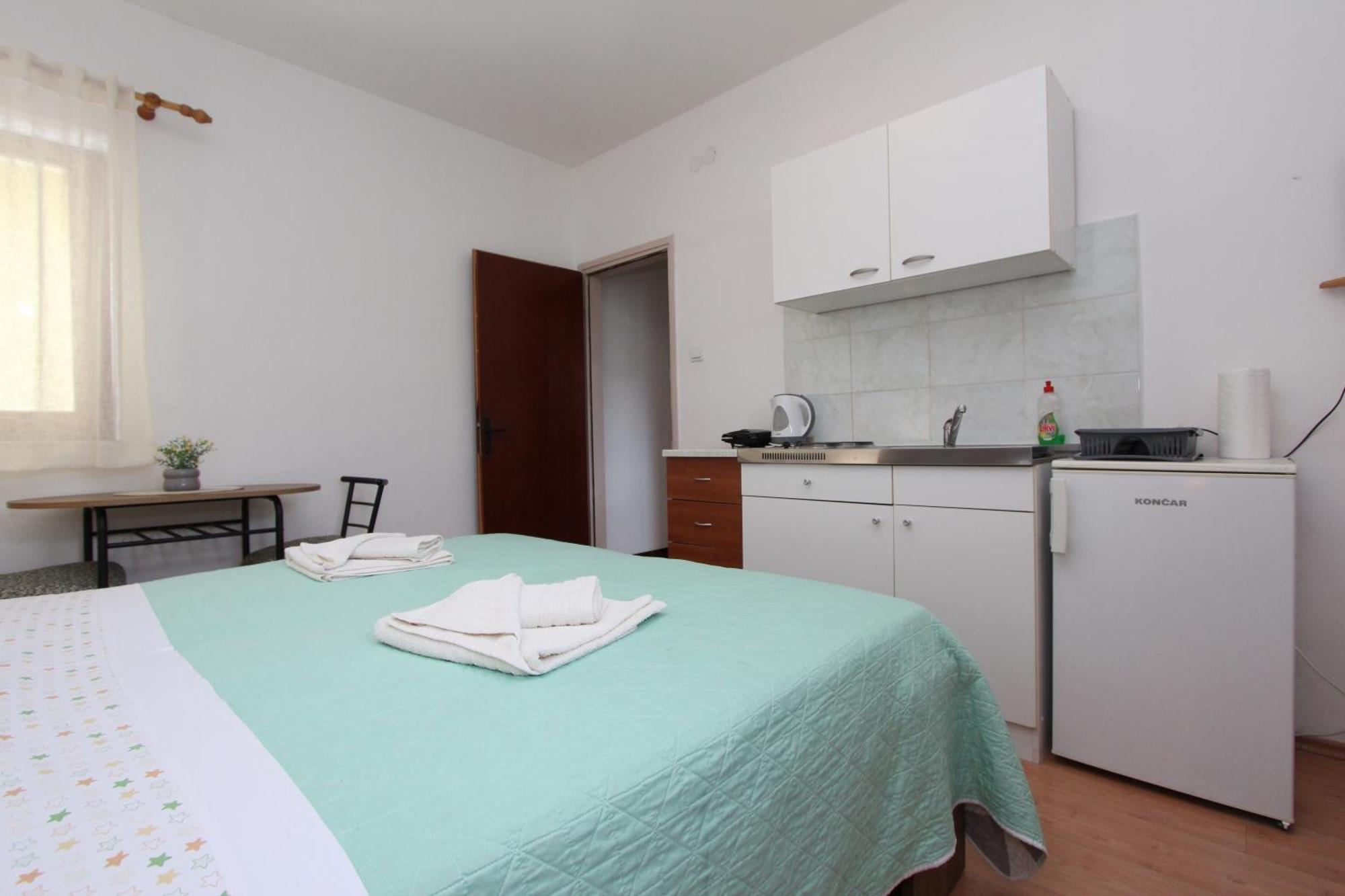 Apartments Antolovic 로비니 외부 사진