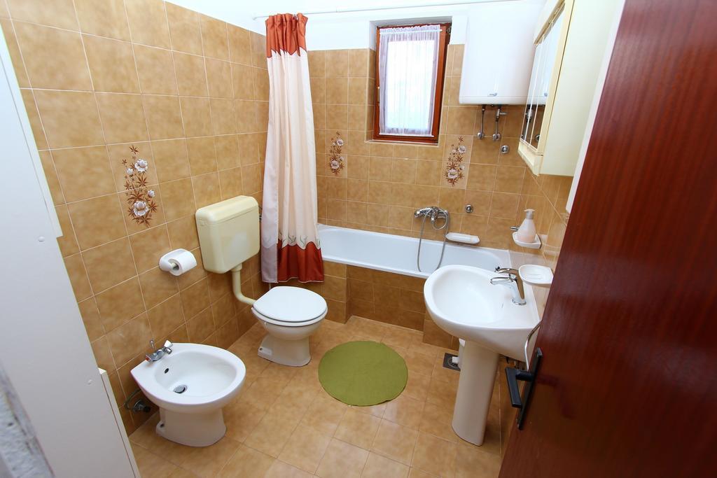 Apartments Antolovic 로비니 외부 사진