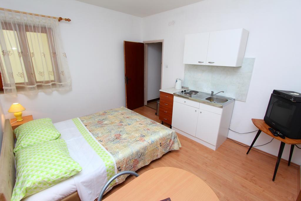 Apartments Antolovic 로비니 객실 사진